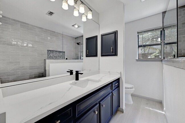 Building Photo - 6010 Salton Dr