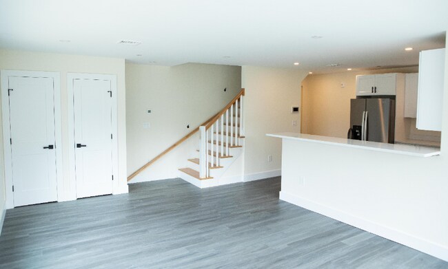 Building Photo - 887 Federal Rd