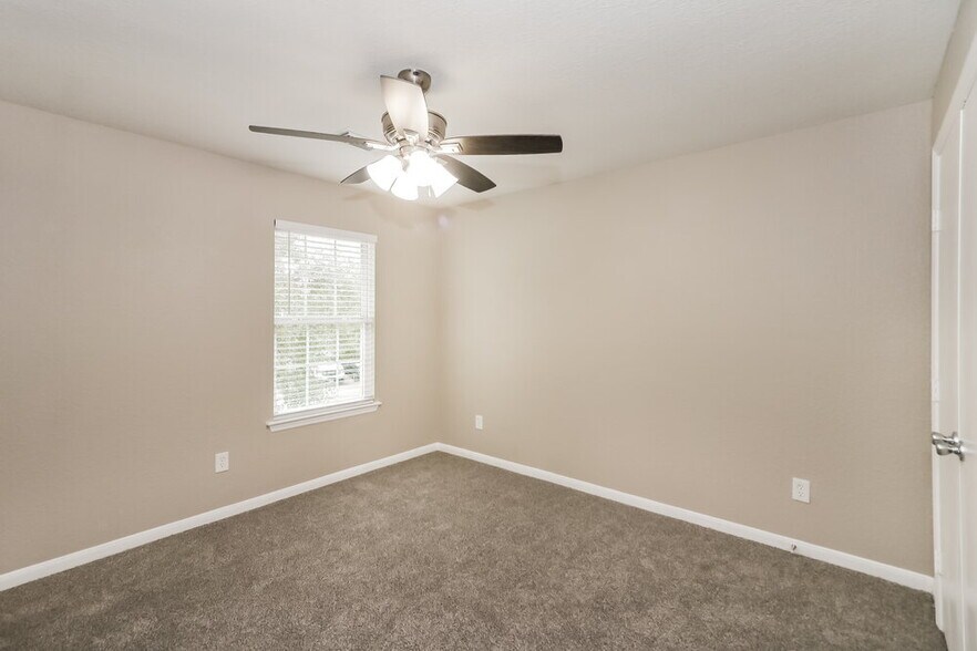 Building Photo - 13214 Montclair Point Ct