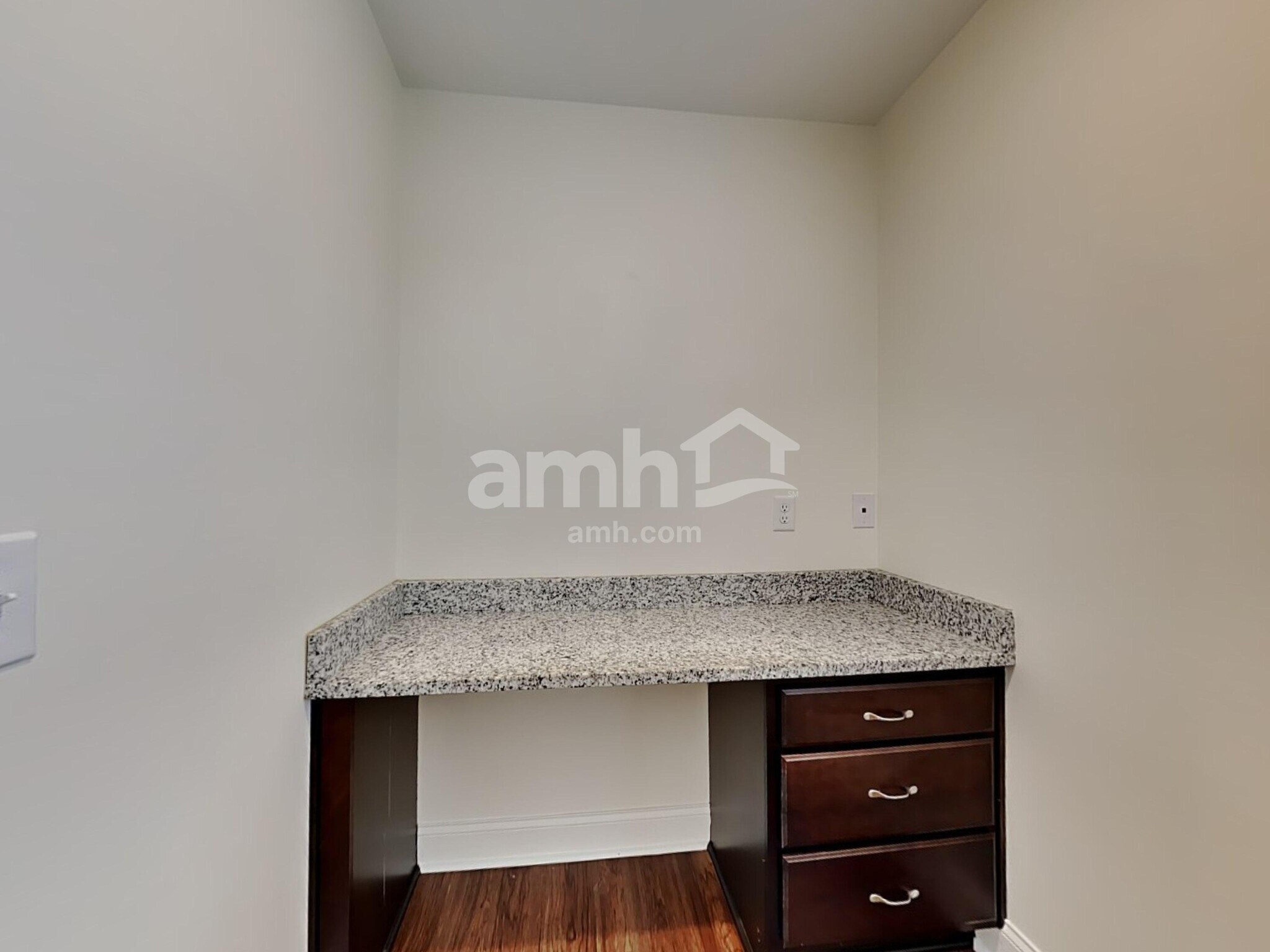 Building Photo - 508 West St