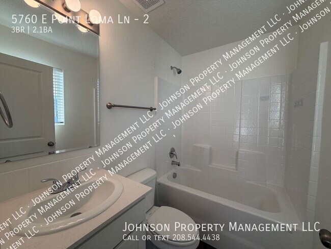 Building Photo - 5760 E Point Loma Ln