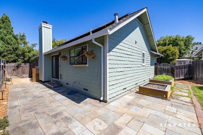 Building Photo - 938 Wood Sorrel Dr