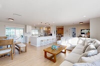 Building Photo - 2141 Fiesta Dr