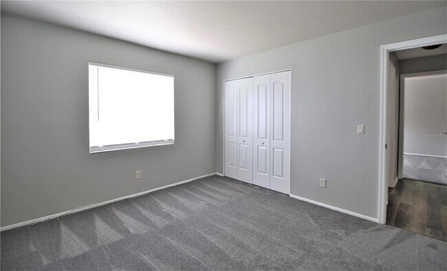 Building Photo - 3082 Cascade Dr