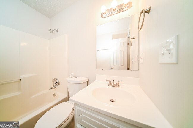 Building Photo - 165 Gingercake Ct