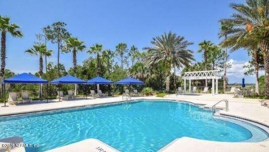 Building Photo - 1655 The Greens Way