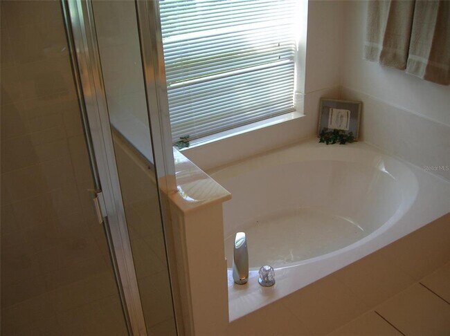 Building Photo - 1061 Ballyshannon Pkwy