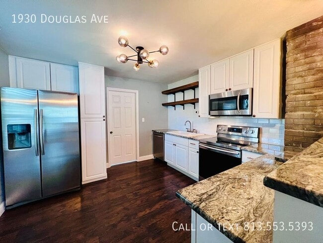 Building Photo - 1930 Douglas Ave