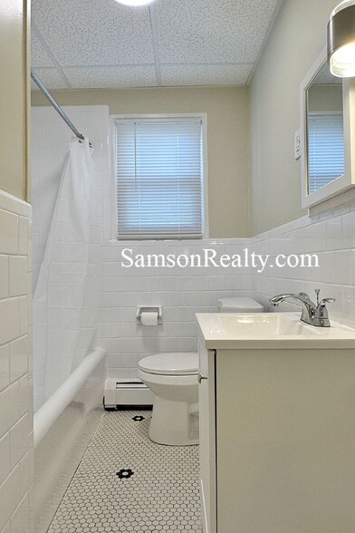 Building Photo - 18 Aldrich Terrace