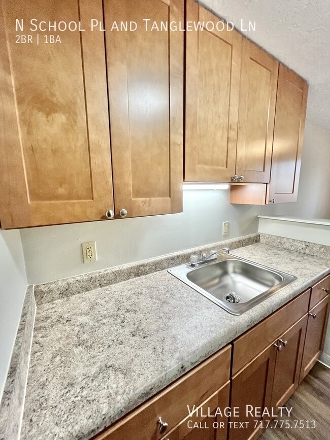 Building Photo - Newly-remodeled 2-bed! Ground Floor - No S...