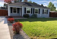 Building Photo - Remodeled and Furnished
