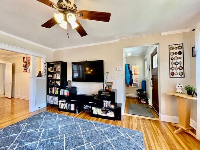 Building Photo - 55 Alma Ave