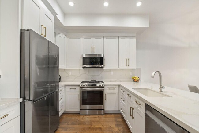 Building Photo - 8270 Hayden Rd