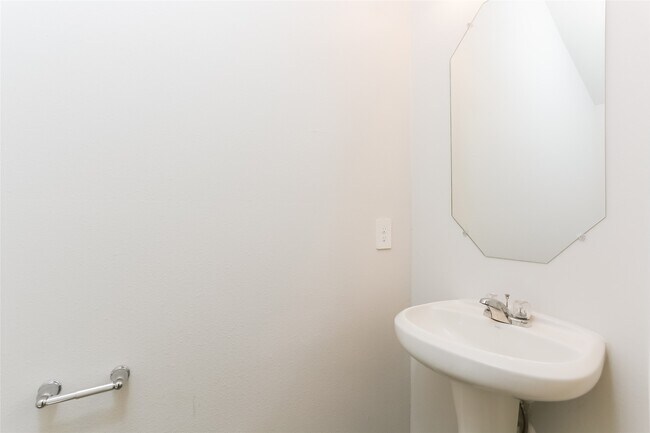 Building Photo - 2707 Bouvardia Wy