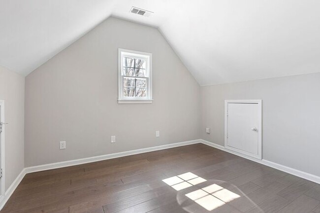 Building Photo - 3637 Green Pine Way