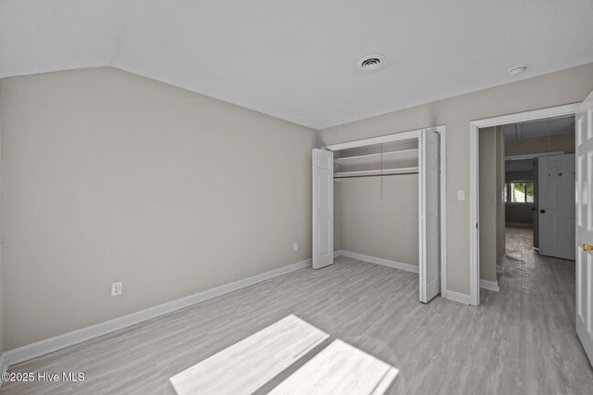 Building Photo - 125 Pirates Rd