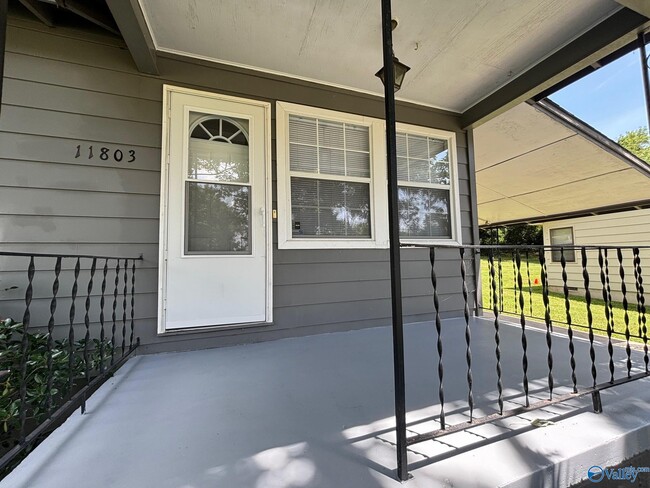 Building Photo - 11803 E Gateway Dr SE