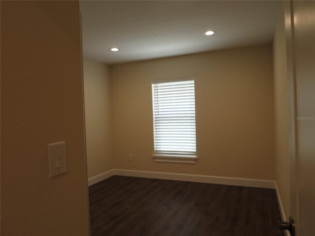 Building Photo - 36426 Tanner Ln