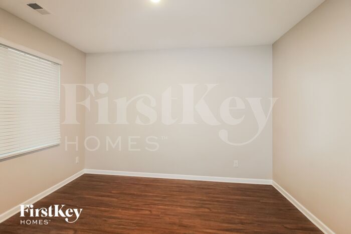 Building Photo - 2082 Massey Ln