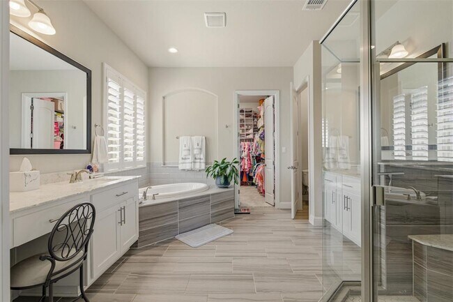 Building Photo - 654 Linden Lp