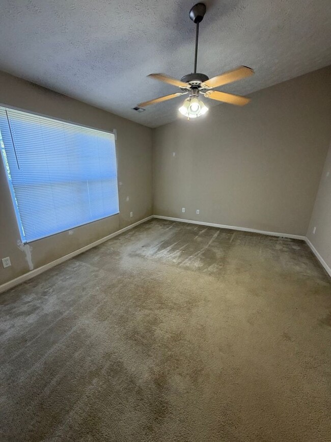 Building Photo - 525 Plantation Way