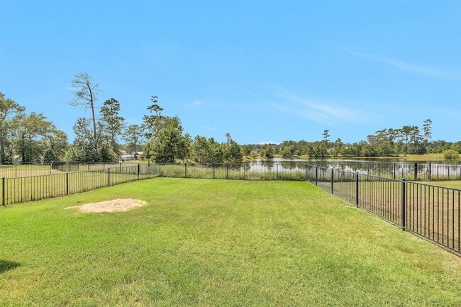 Building Photo - 223 Shoreview Dr