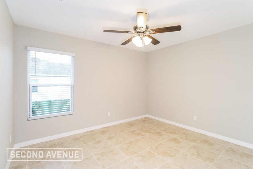 Building Photo - 291 Foley St SE