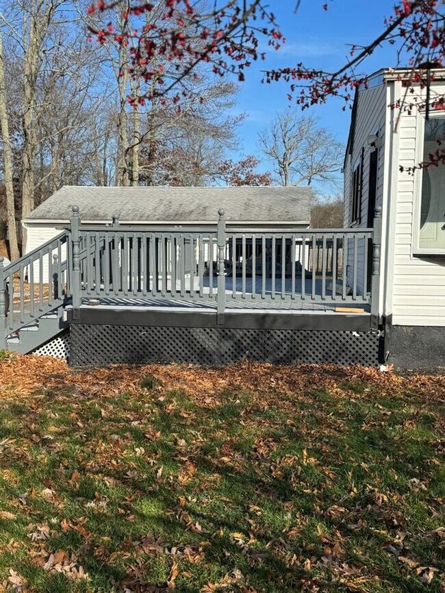 Building Photo - 27 Irene Blvd