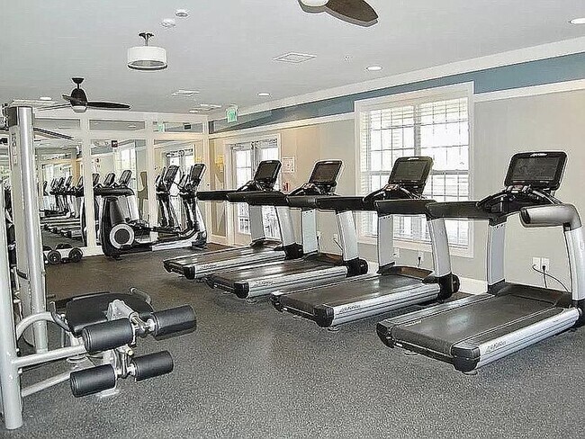 Building Photo - 115 Deacon Shattuck Way