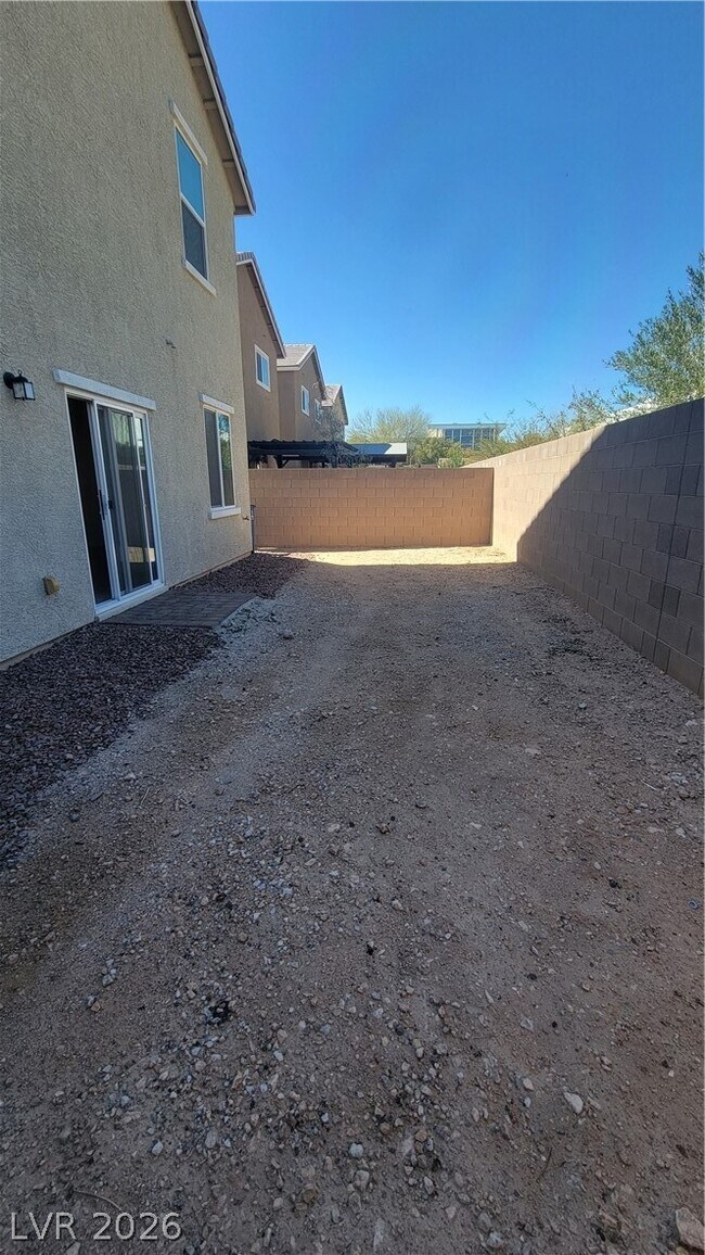 Building Photo - 8772 Belle Castle Ct