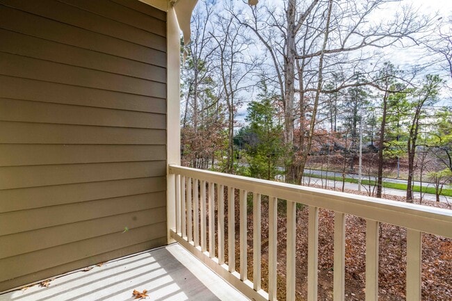 Building Photo - 321 View Dr