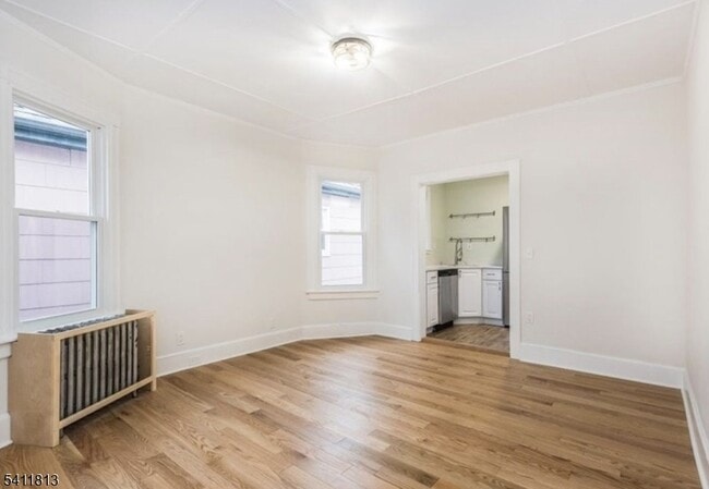 Building Photo - 19 Sylvan Pl