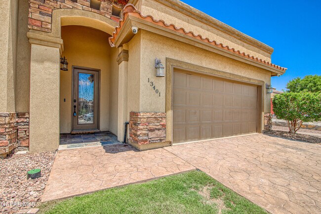 Building Photo - 13401 Emerald Pond Dr