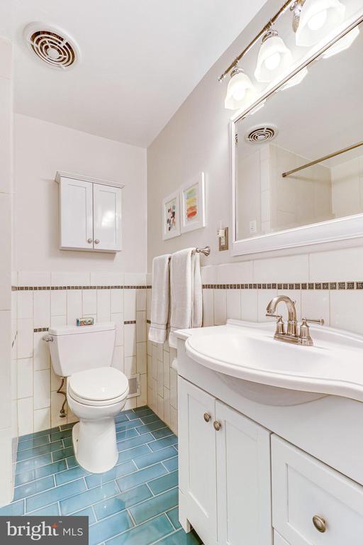 Building Photo - 6519 Engel Dr
