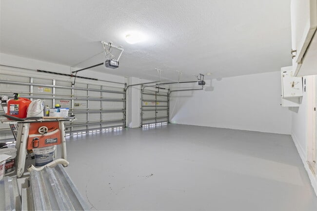 Building Photo - 5556 Spanish River Rd