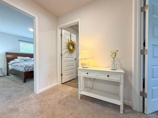 Building Photo - 5469 Merlin