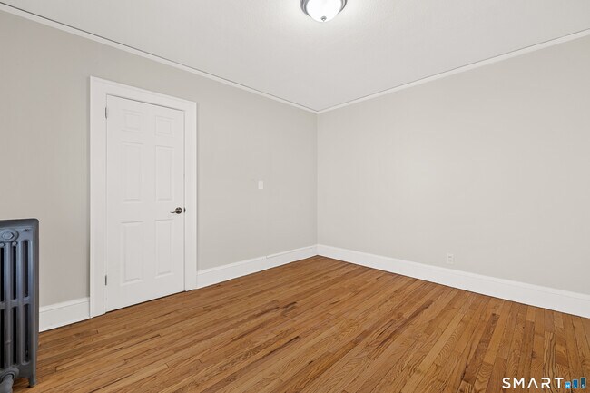 Building Photo - 1172 New Britain Ave