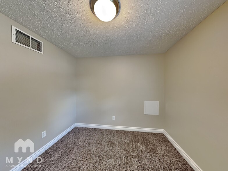 Building Photo - 181 Northwood Dr