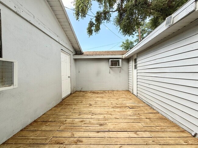 Building Photo - 1436 San Juan Ct