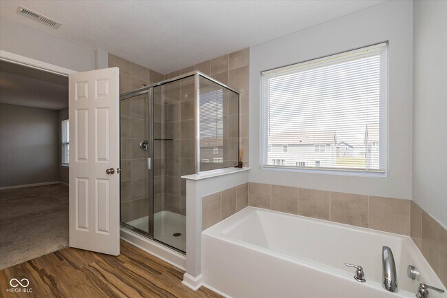 Building Photo - 6792 Highland Way
