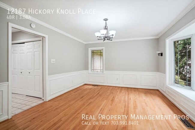 Building Photo - 12187 Hickory Knoll Pl