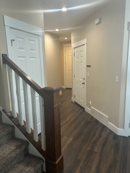 Building Photo - 1556 W 140 N