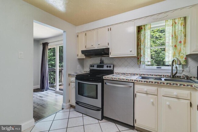 Building Photo - 25150 Gallant Man Dr