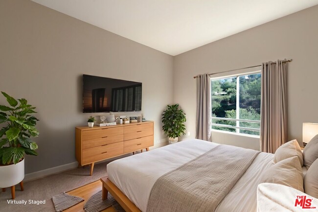 Building Photo - 6140 Monterey Rd