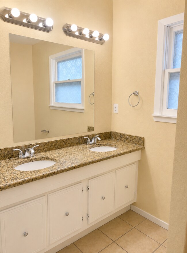 Building Photo - Great Rental home in Fort Worth