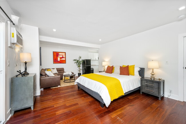 Building Photo - 3420 Blair Dr