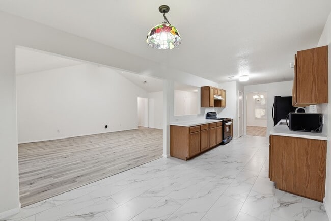 Building Photo - 3562 St William Ln