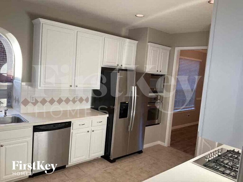Building Photo - 2208 Palm Lagoon Dr