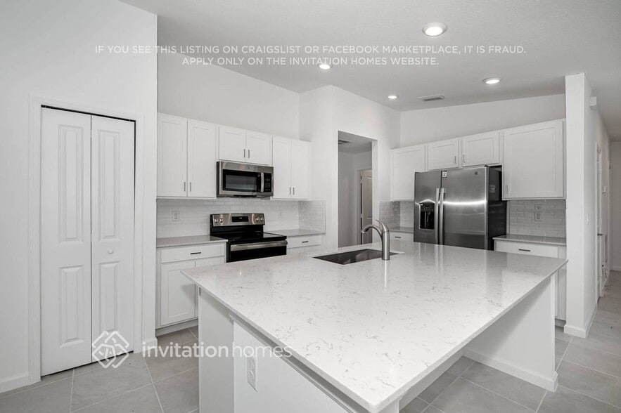 Building Photo - 1515 Diablo Cir SW