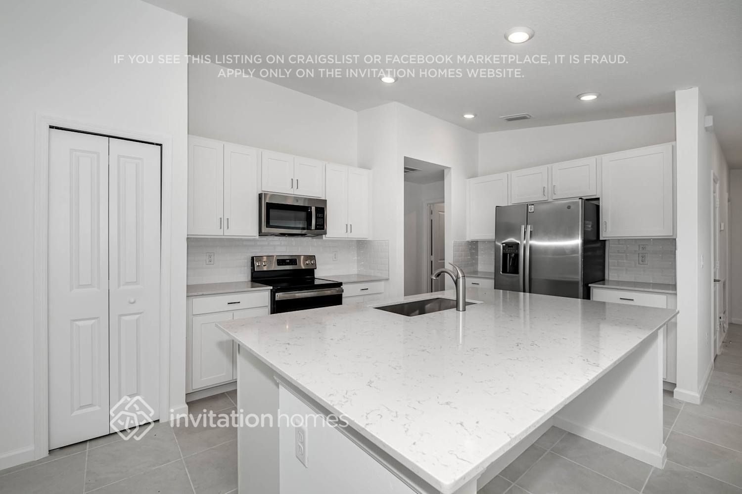 Building Photo - 1400 Diablo Cir SW